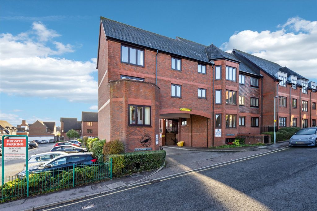 Property photo 1 of 20 Front