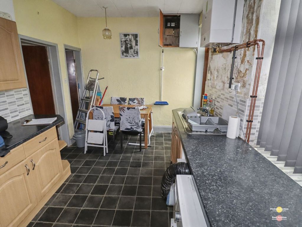 Property photo 2 of 13