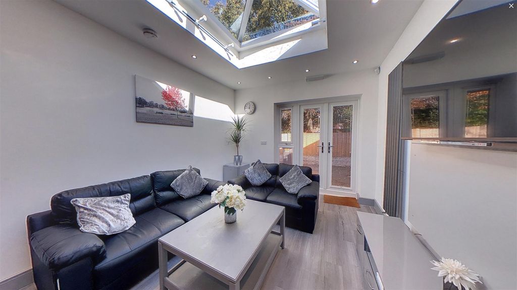 Property photo 2 of 50 Screenshot 2024-10-0