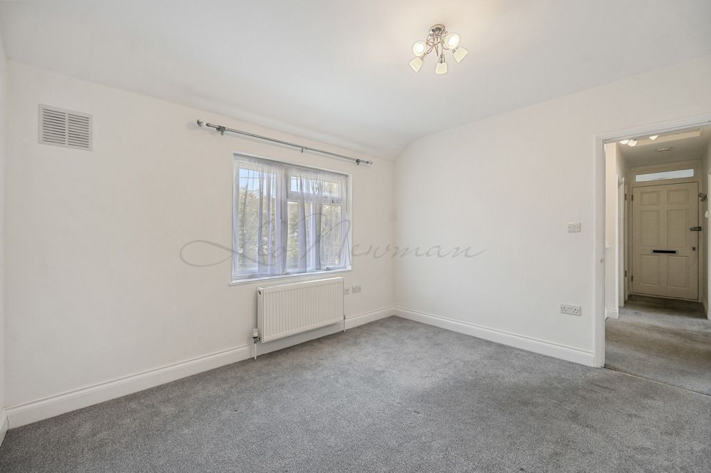 Property photo 3 of 12 Jpg