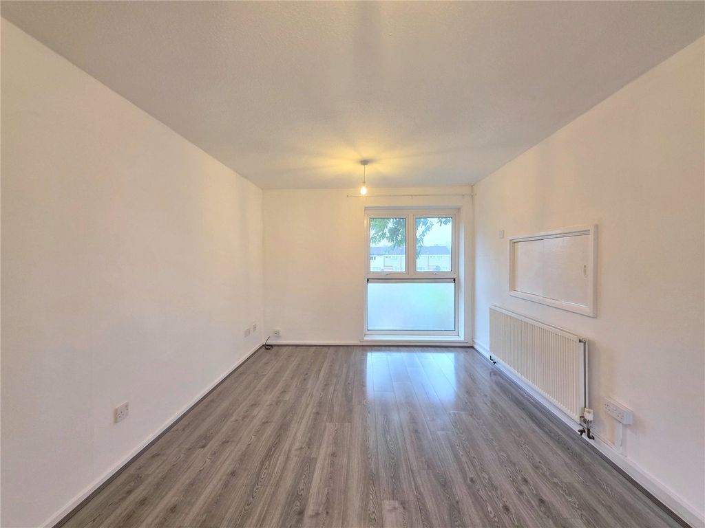 Property photo 3 of 5 Picture No. 03