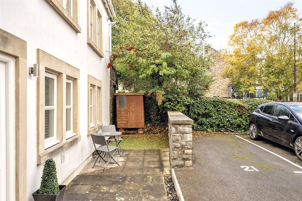 Property photo 2 of 13 Picture No. 02