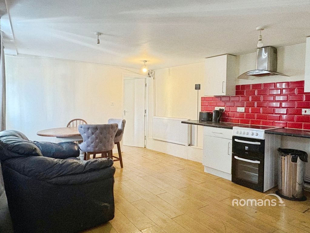 Property photo 2 of 6 Pbox-Img.Jpg