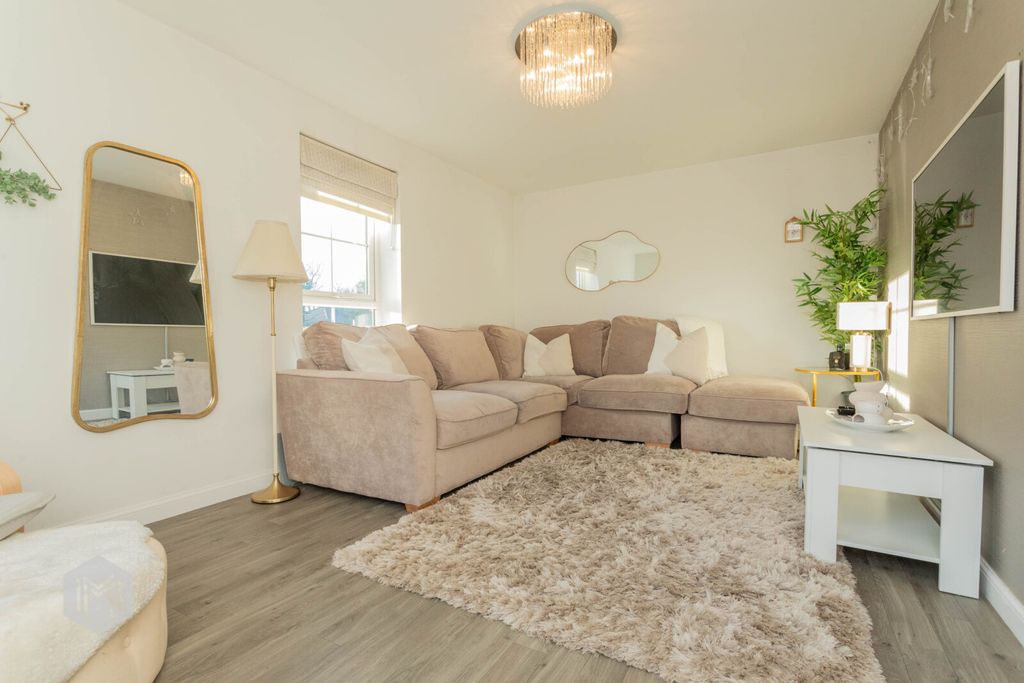 Property photo 2 of 38 Picture No. 26