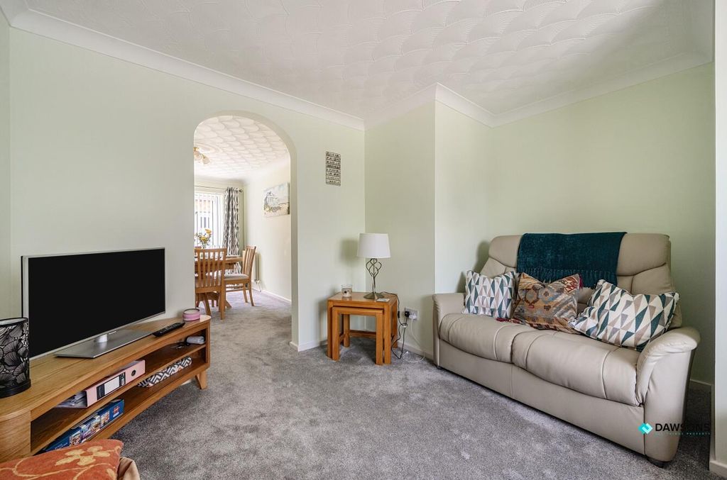 Property photo 2 of 26