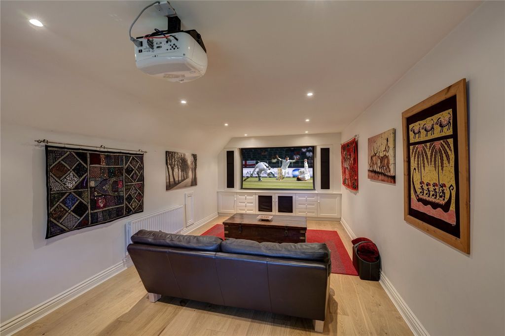 Additional image 11 of 8 bed detached house for saleWestfield Road, Beaconsfield HP9