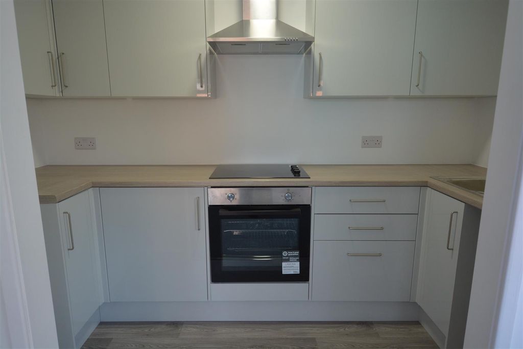 Property photo 3 of 12 5.Jpg