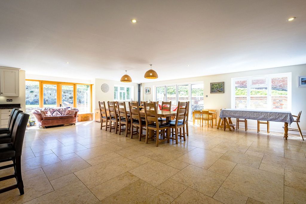 Property photo 3 of 38 Kitchen/Dining Room