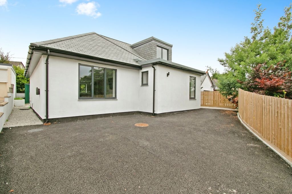 Property photo 1 of 17 Photo