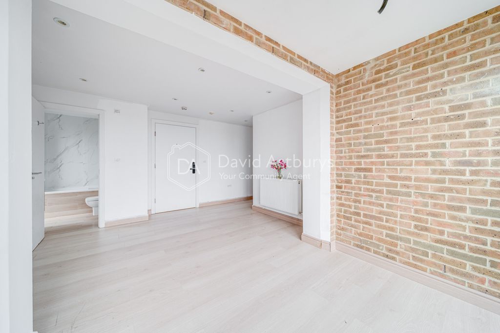 Property photo 3 of 13 Dsc00132Hdr