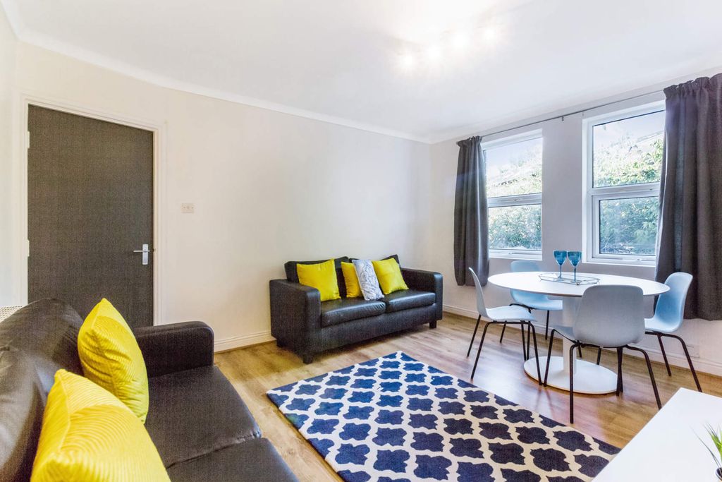 Property photo 2 of 11 Property Photo