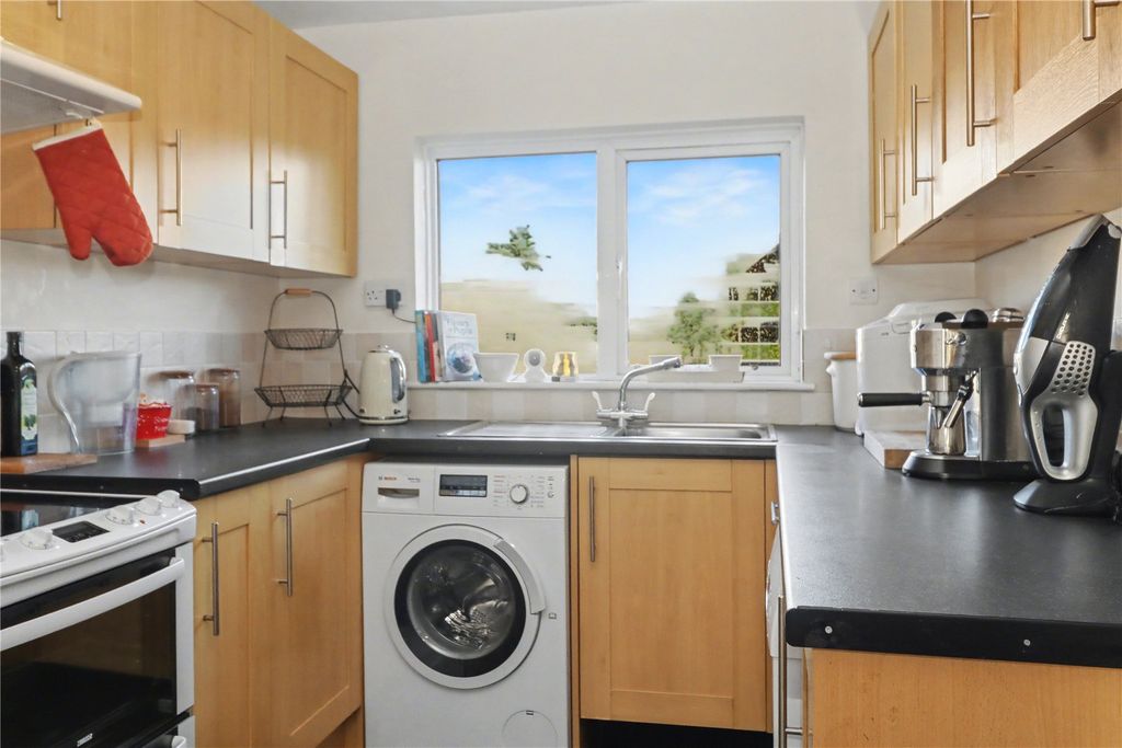 Property photo 2 of 9 Picture No. 08