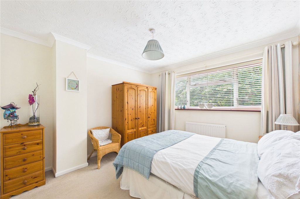 Property photo 3 of 12 Picture No. 02