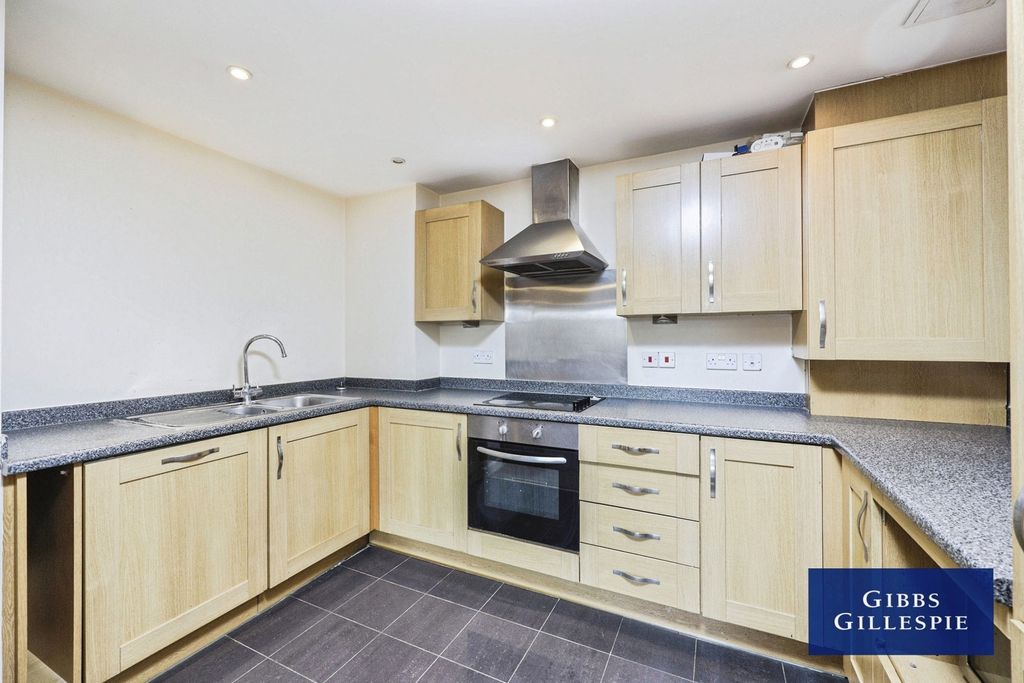 Property photo 2 of 10 Pbox-Img.Jpg