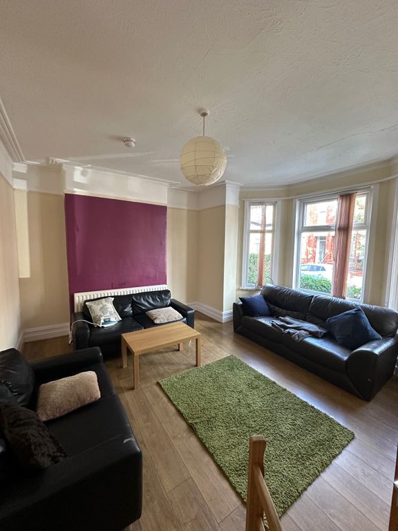 Property photo 3 of 12