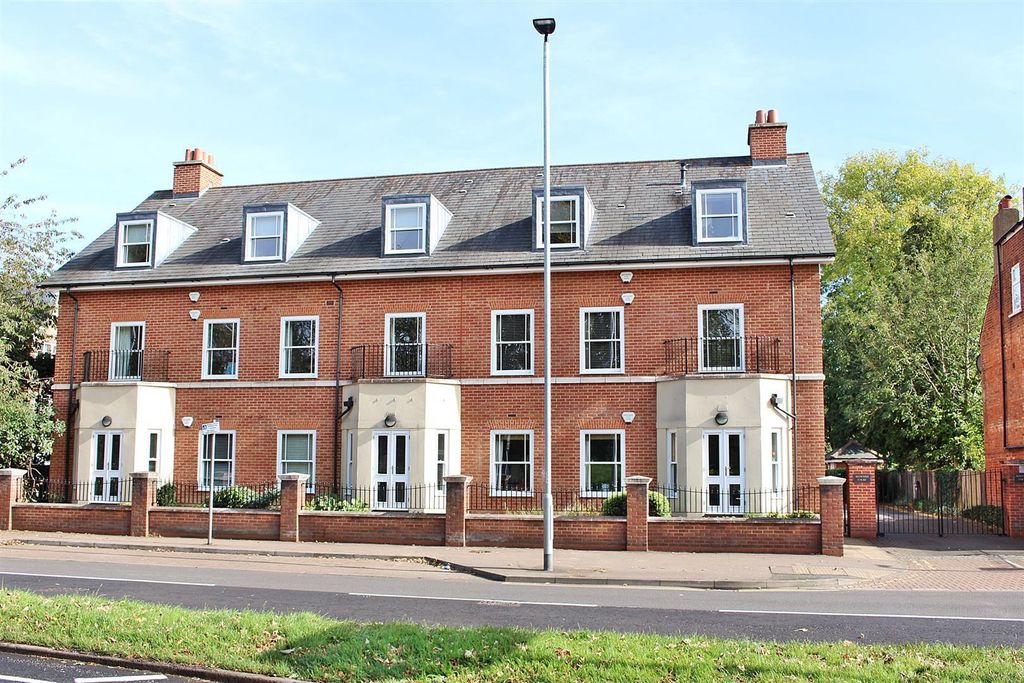 Property photo 1 of 14 Front.Jpg
