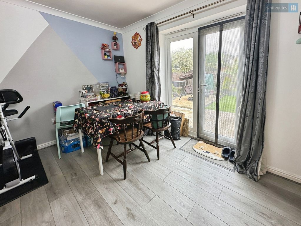 Property photo 2 of 14 Pbox-Img.Jpg