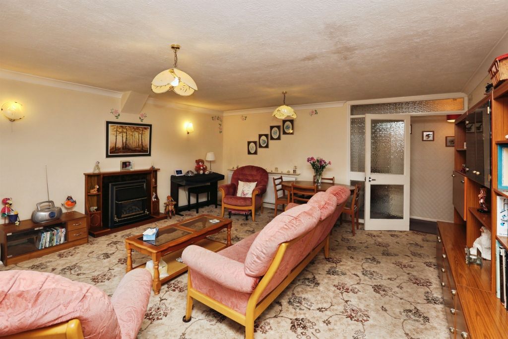 Property photo 3 of 9