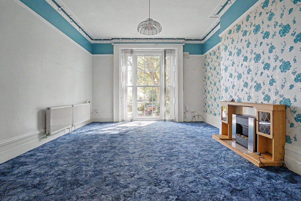 Property photo 2 of 19 3B Church Terrace, Lewisham, London, Se13 5BT
