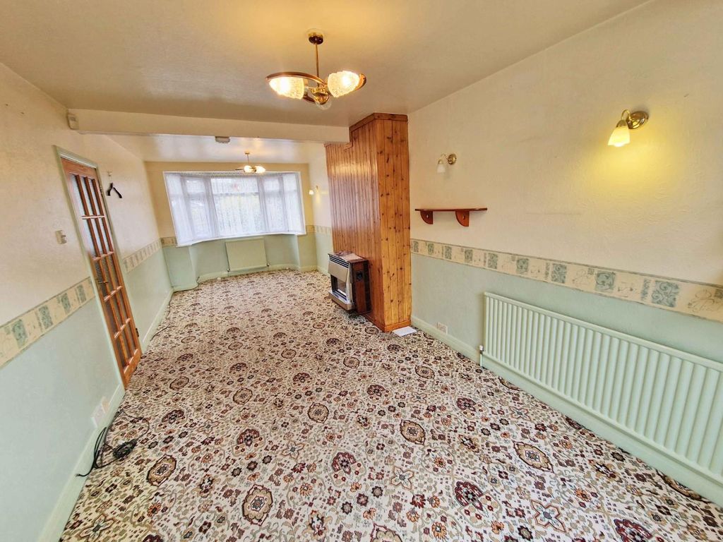 Property photo 3 of 24 20251023_140017.Jpg