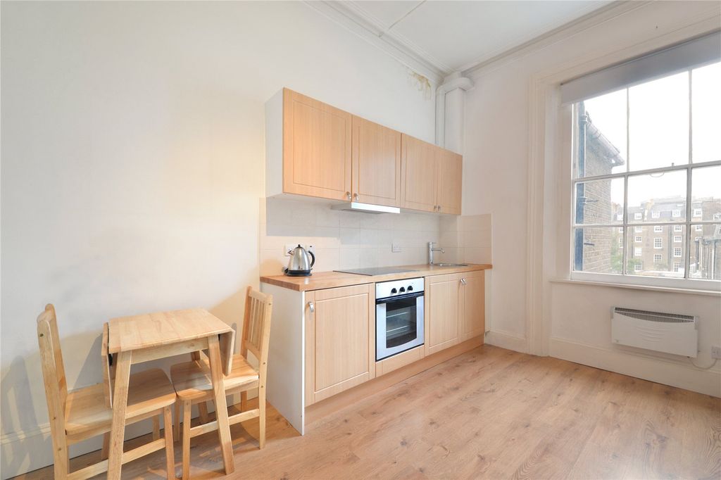 Property photo 3 of 5 Kitchen
