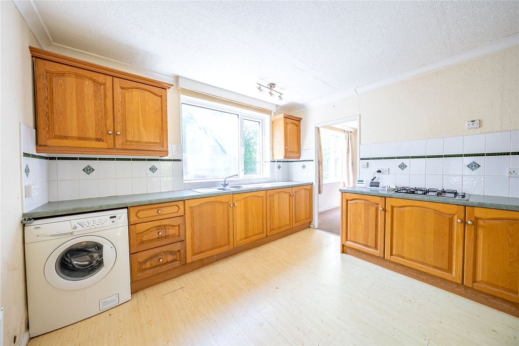 Property photo 3 of 18 Picture No. 10