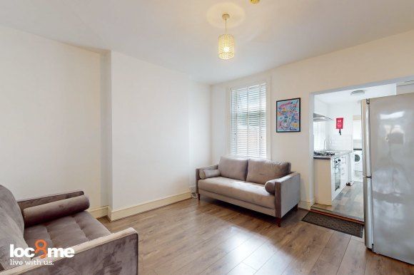 Property photo 1 of 19 Living Room