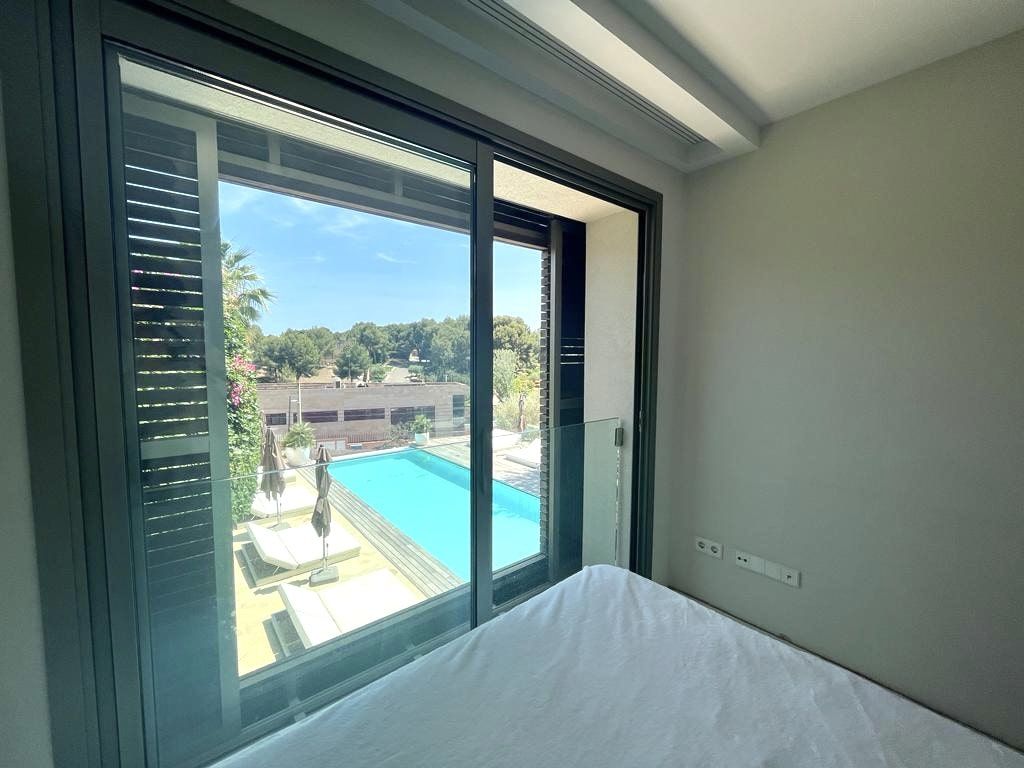 Property photo 3 of 9 64d306c1-cd8E-4912-8F87-A0Dbb828A618-Min.Jpg