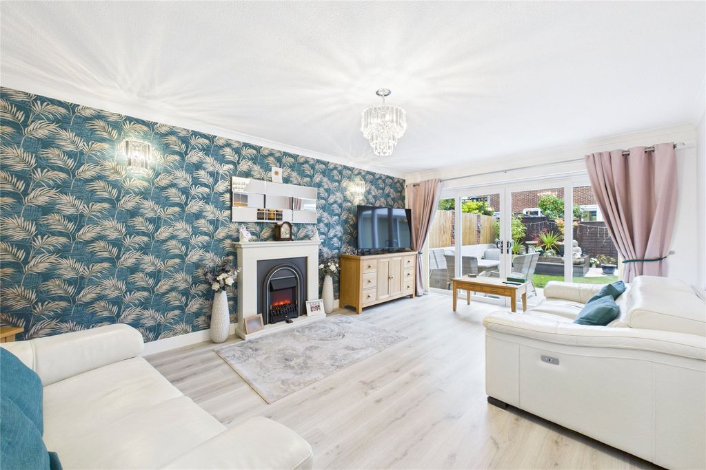 Property photo 2 of 15 Picture No. 34