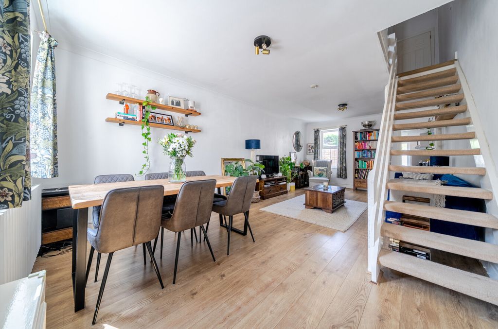 Property photo 2 of 14 1449015-11-69E76A...