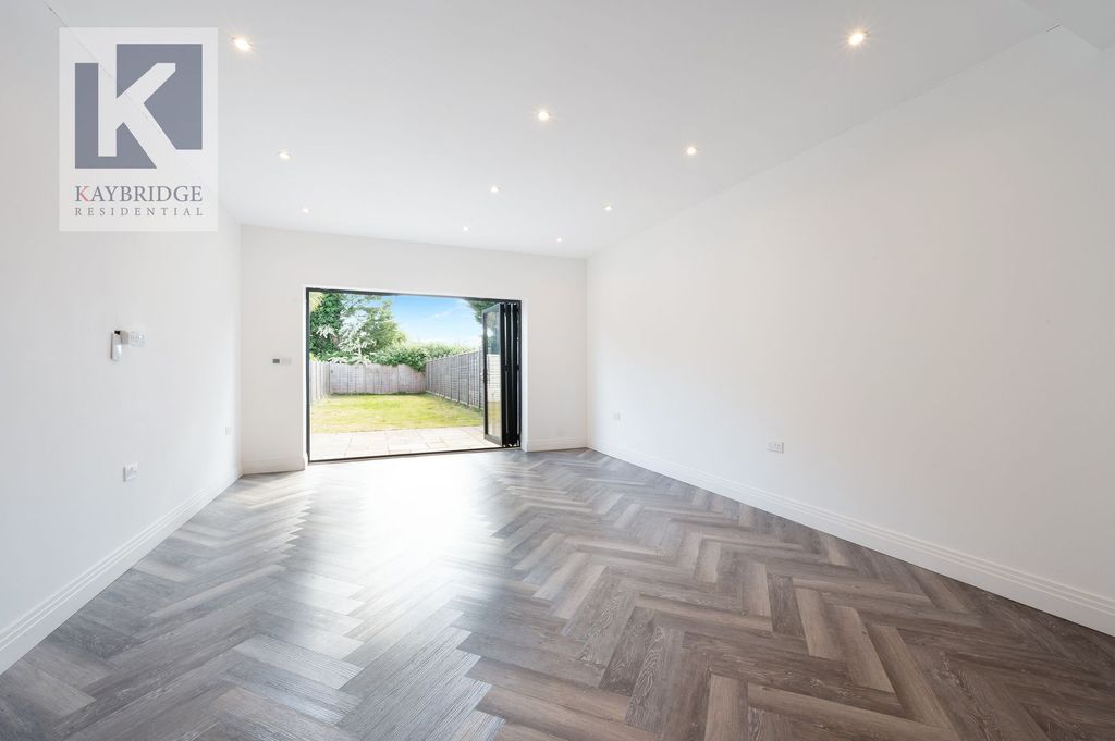 Property photo 3 of 20 Douglas Road, Surbiton - Kt6 7Sb