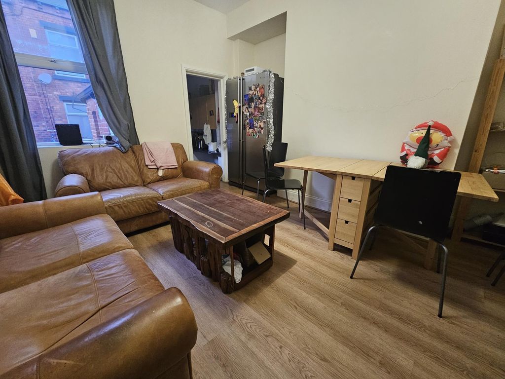 Property photo 2 of 10 Warm, Furnished Living Room With Comfortable Leath...