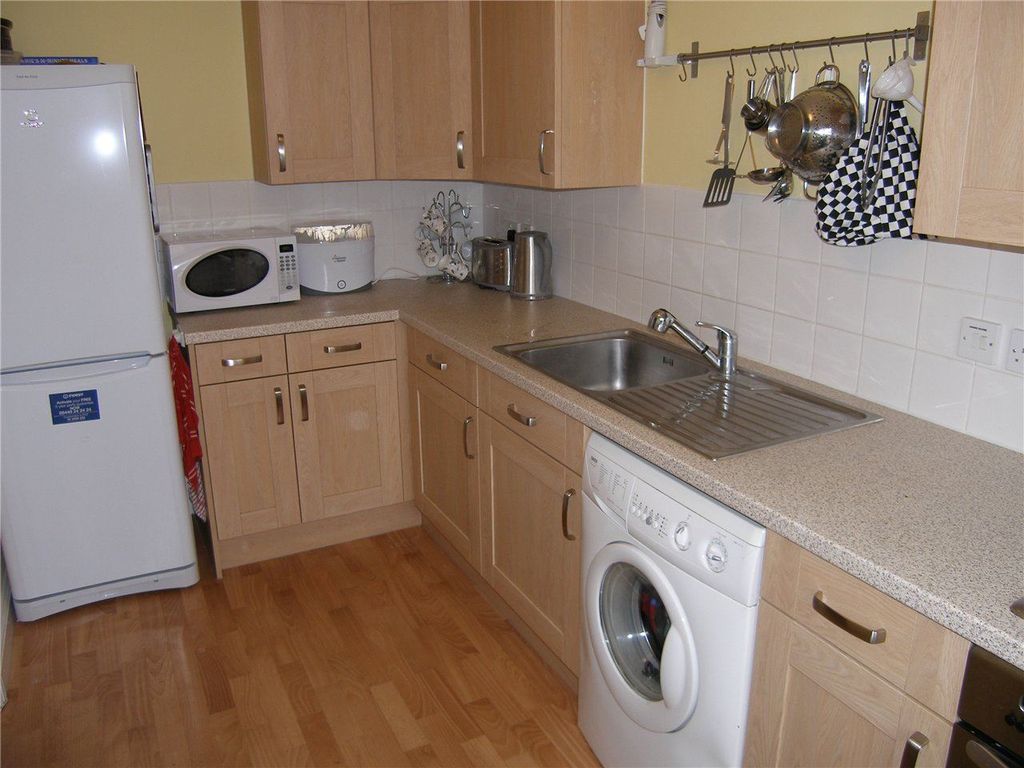 Property photo 2 of 3