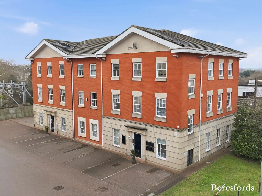 Property photo 1 of 17 Picture No. 24