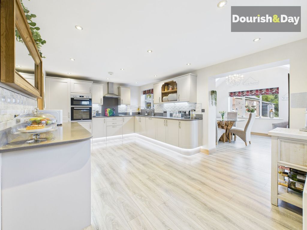 Property photo 3 of 29