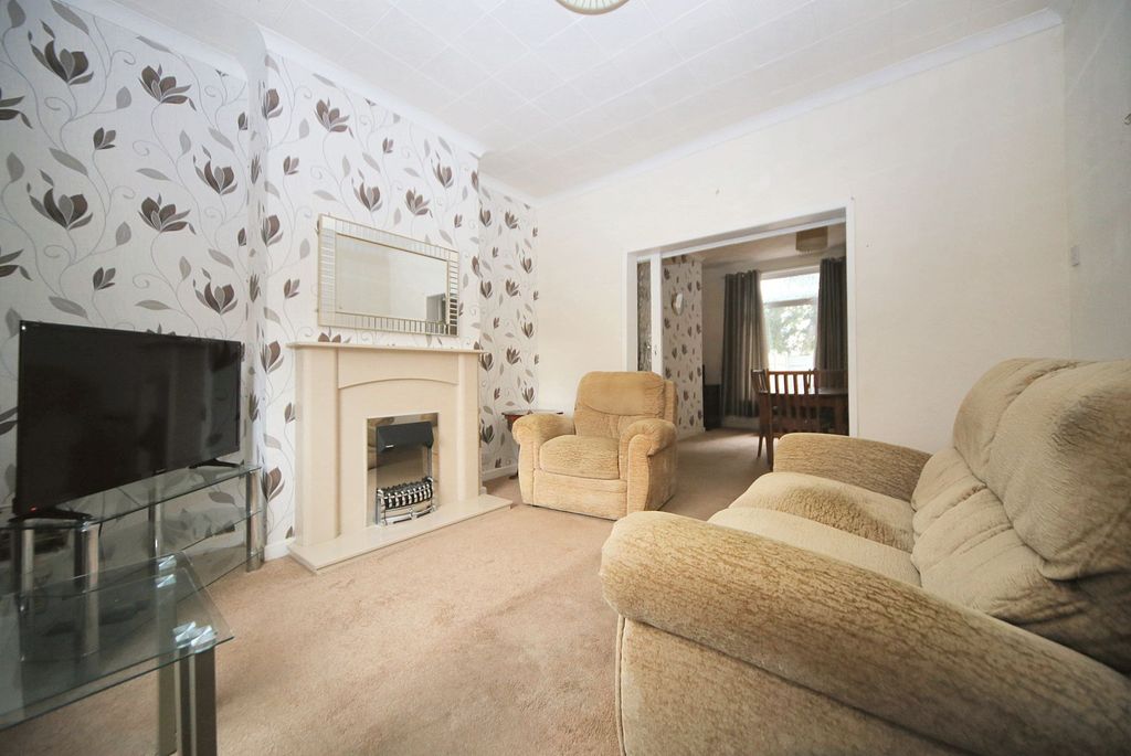 Property photo 2 of 22