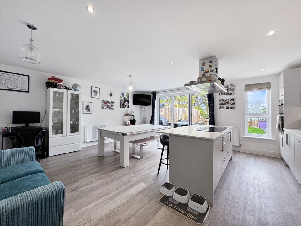 Property photo 2 of 20 Img1447Dp