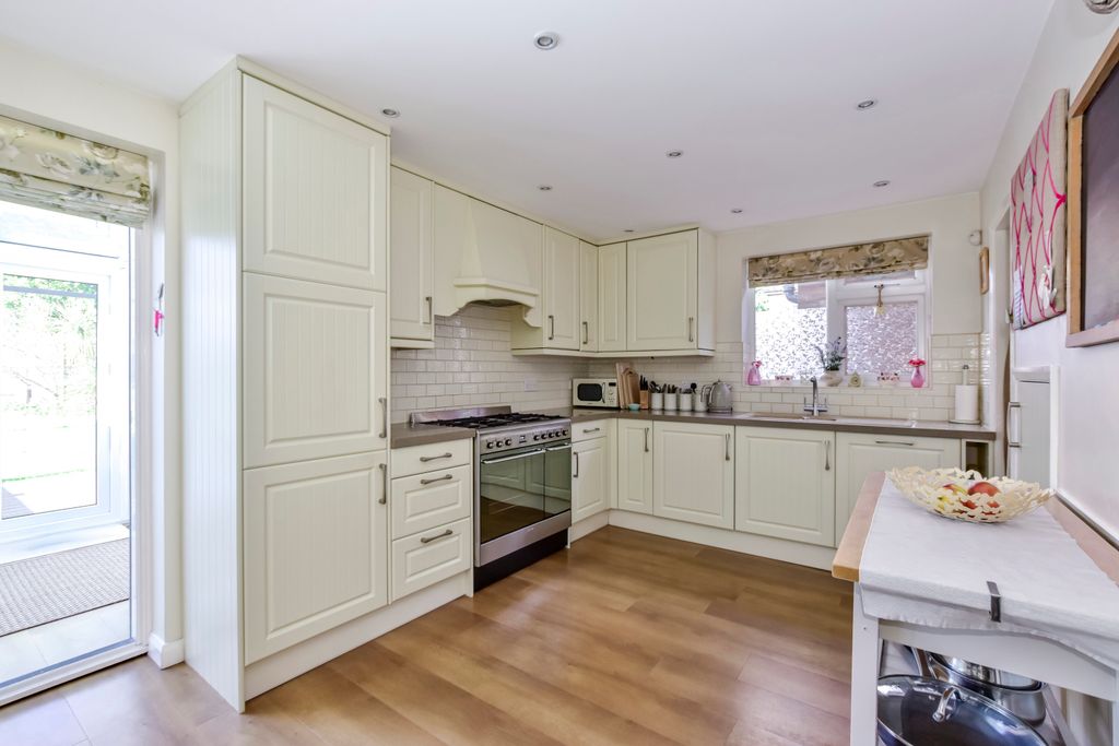 Property photo 2 of 20 Dsc_0206-Dsc_0207