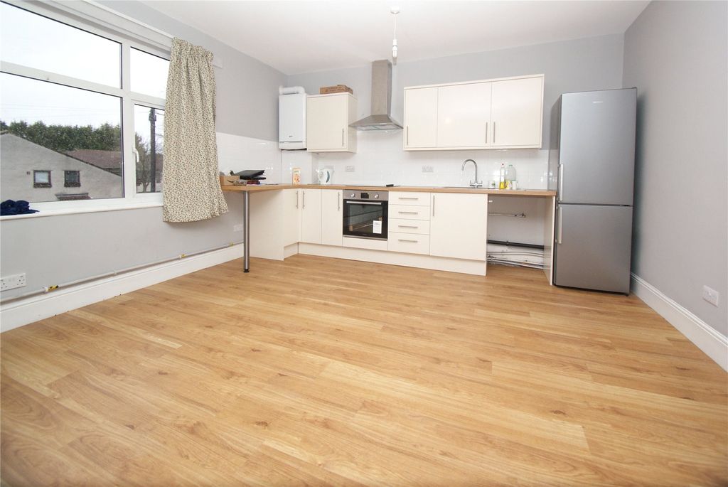 Property photo 1 of 5 Picture No. 06