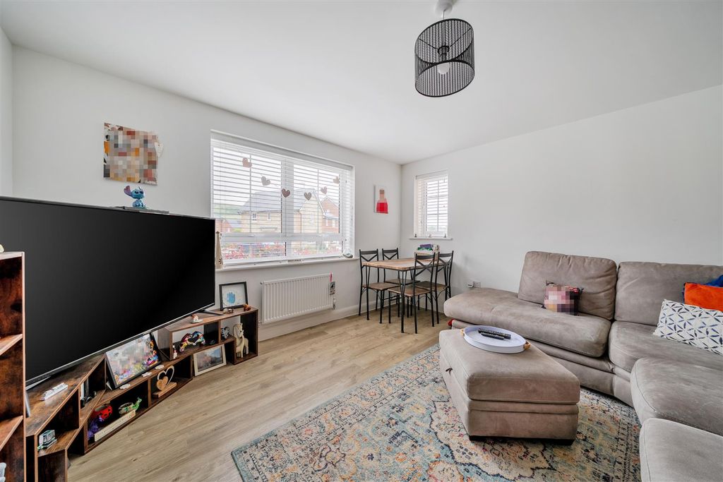 Property photo 2 of 17 1472597-12-6A302E444c4d2.Jpg