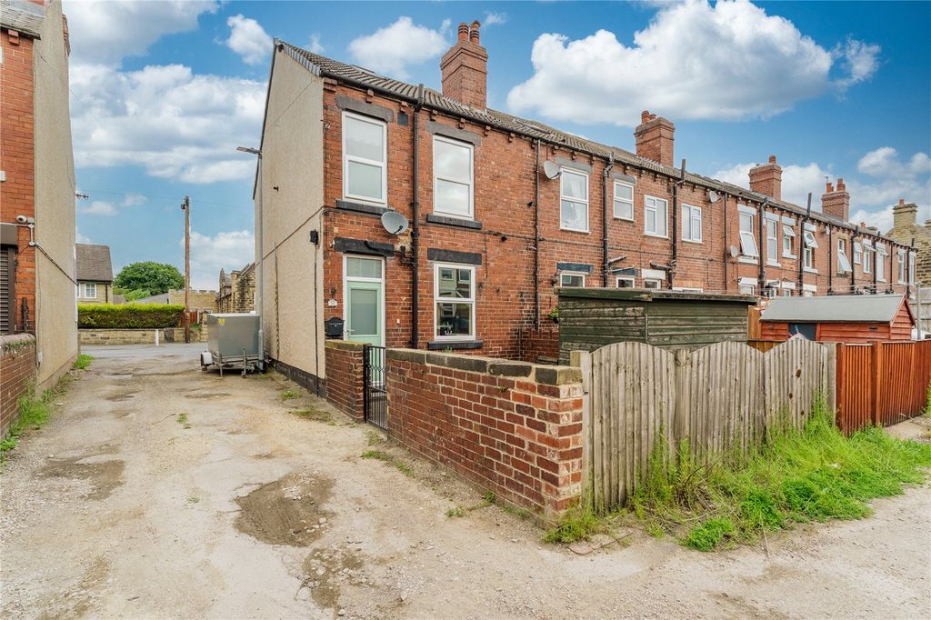 Property photo 2 of 28 Picture No. 34