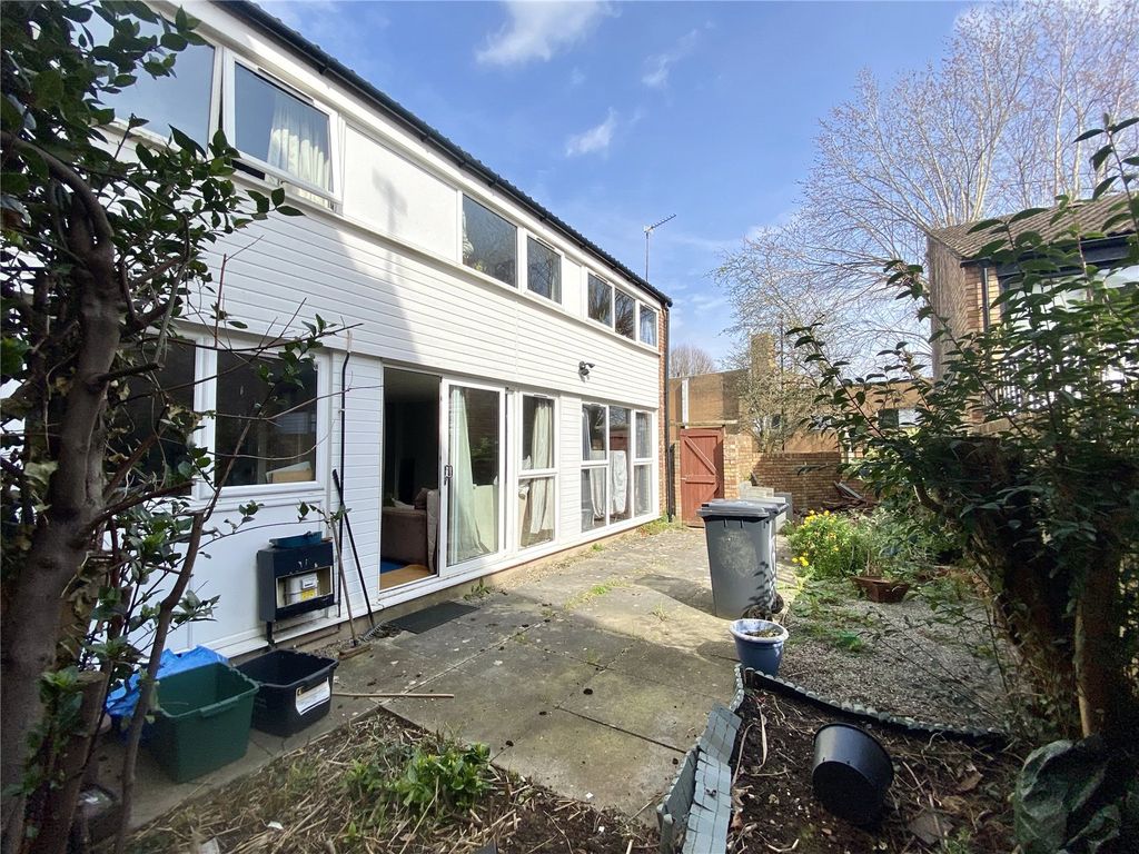 Property photo 3 of 17 Picture No. 10