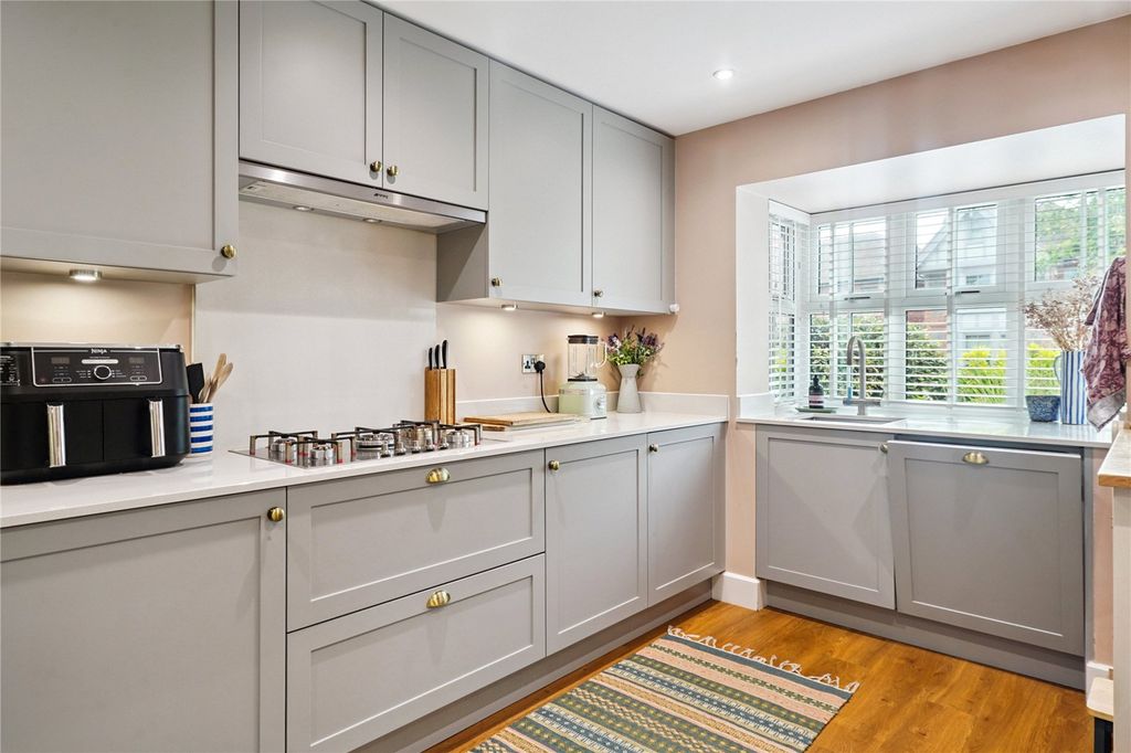 Property photo 3 of 19 Picture No. 15