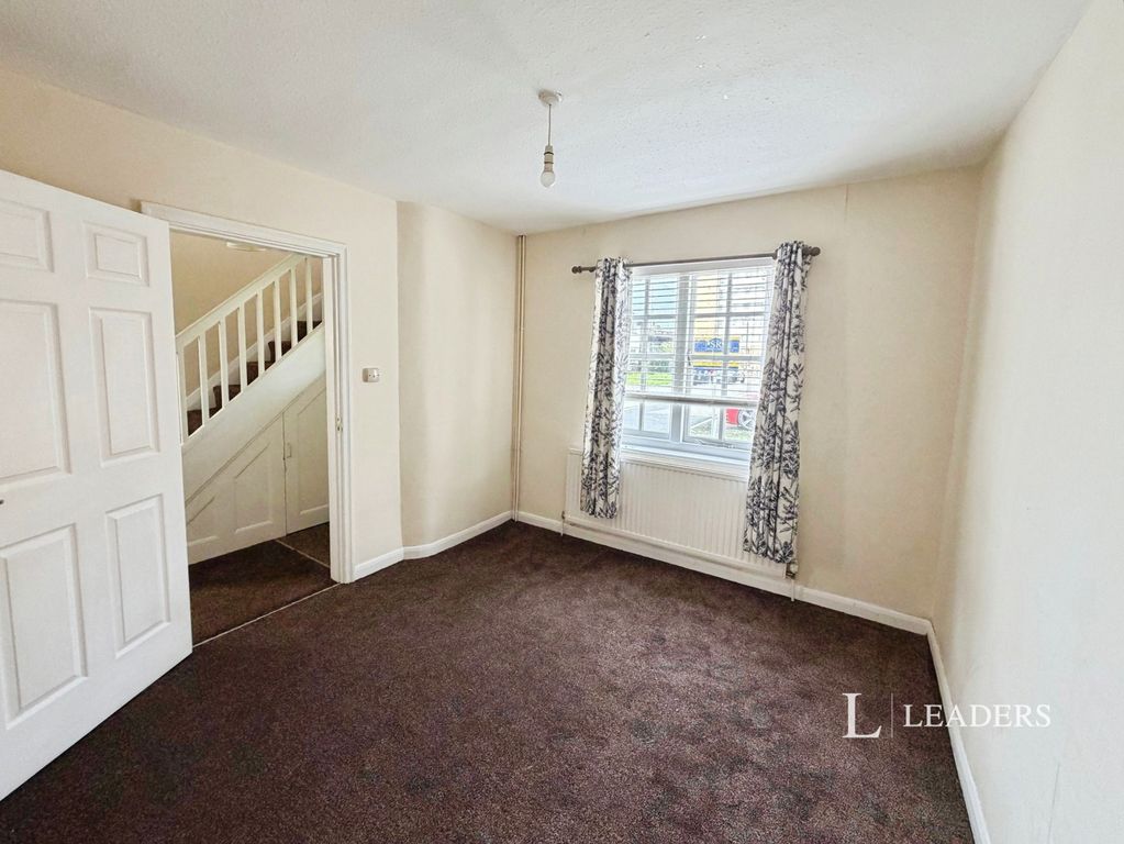 Property photo 2 of 19 Pbox-Img.Jpeg