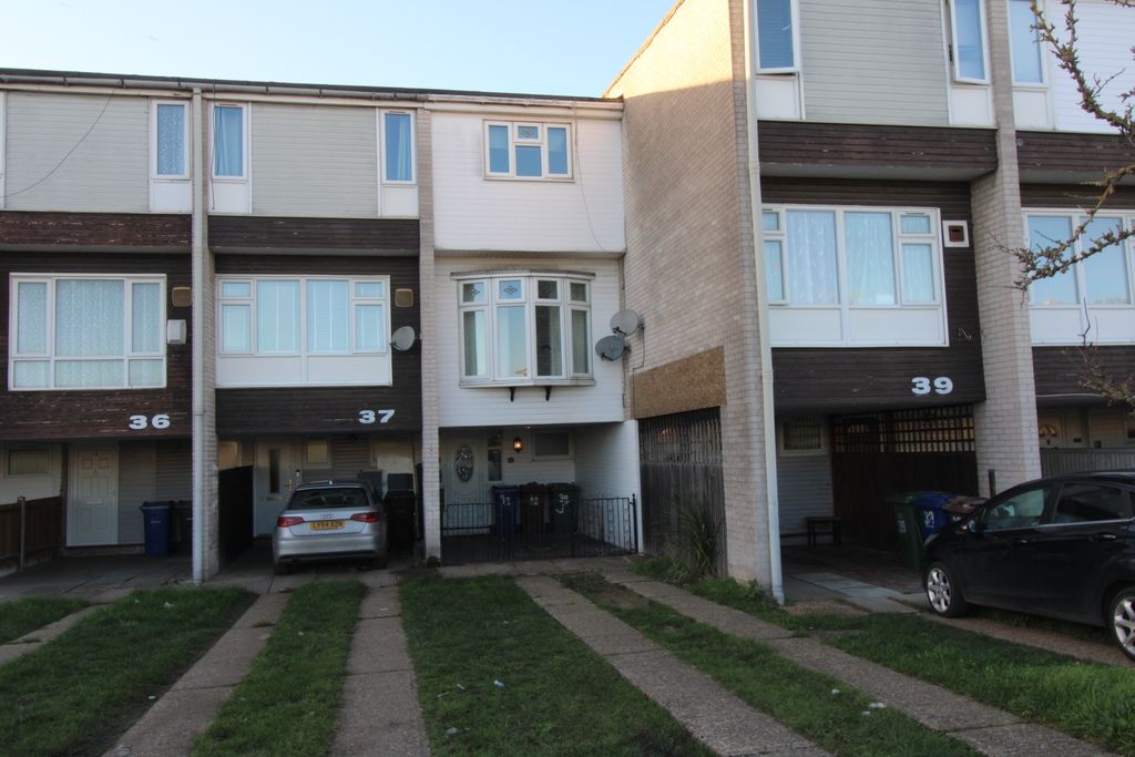 Property photo 2 of 11 Front Elevation