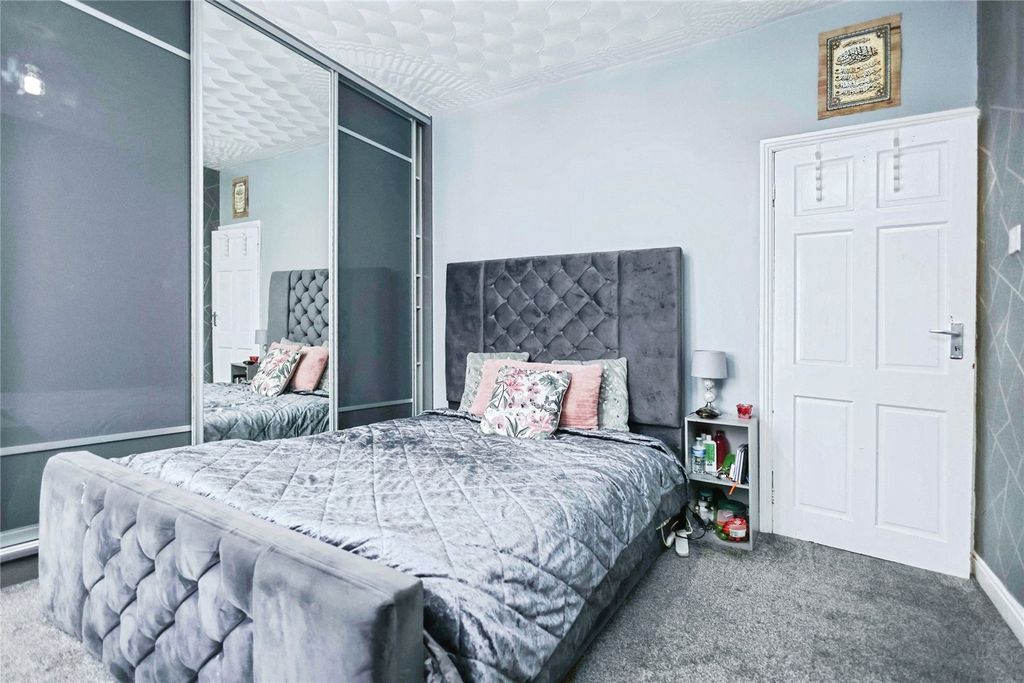 Property photo 3 of 19 Picture No. 20