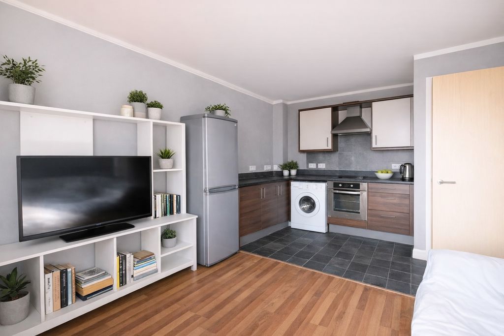 Property photo 3 of 5 Photo 3