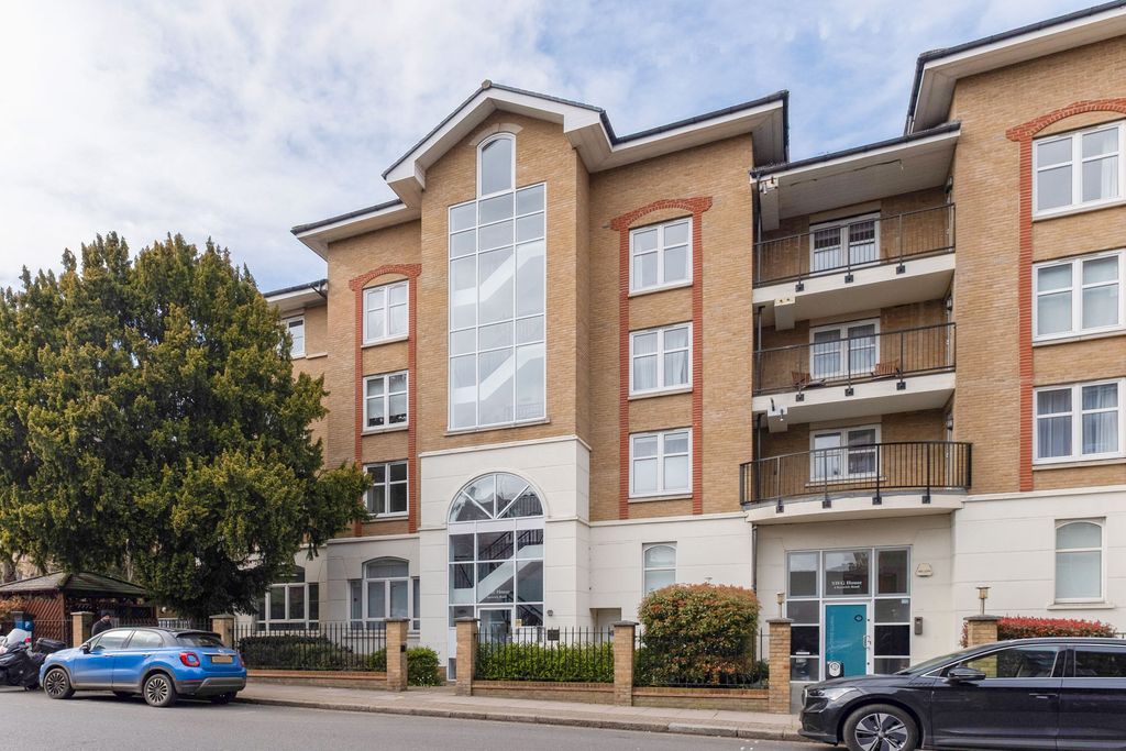 Property photo 1 of 15