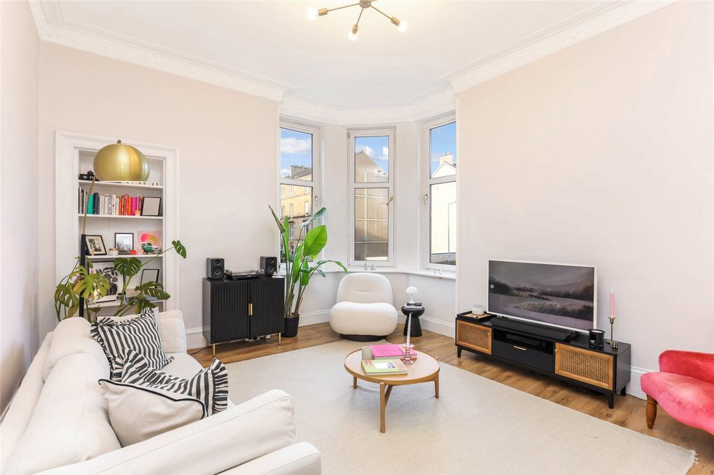 Property photo 2 of 19 Living Room