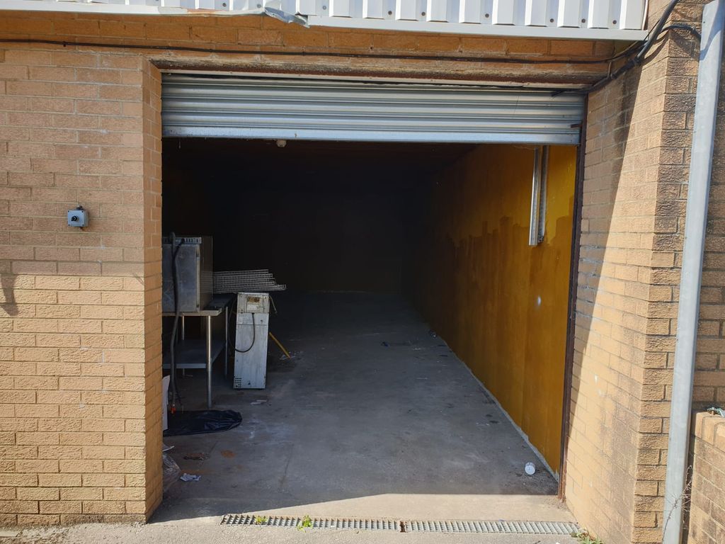 Property photo 2 of 5
